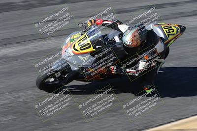 media/Jan-16-2026-CVMA Friday Practice (Fri) [[6f2bf47531]]/5-Racer 4-Trackday1/Session 2 (Bowl)/